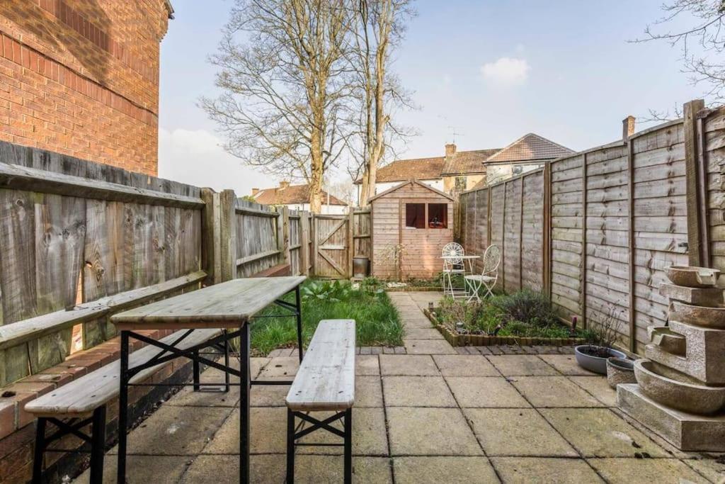 Villa Quiet & Secluded St Albans House Exterior foto